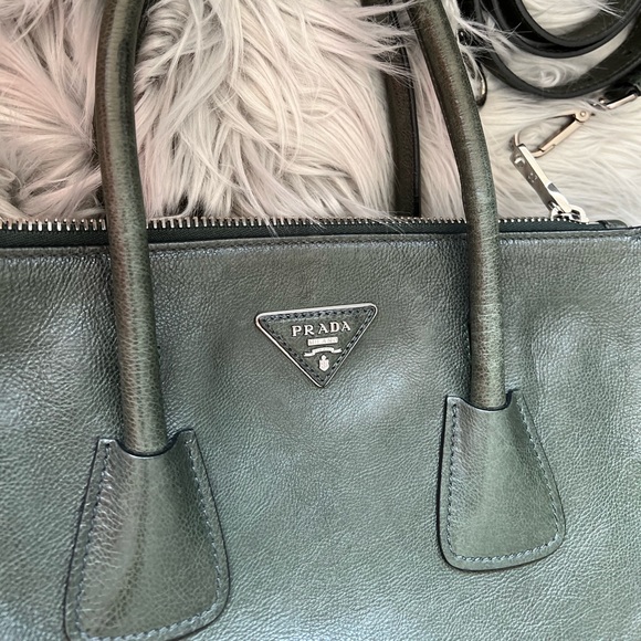 PRADA Twin Pocket Tote Green - Picture 6 of 10